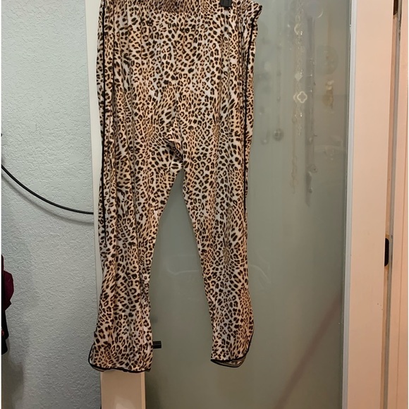 Ambrielle Women's 2 Piece Pant & Long Slv Shirt Pajama Set - Cheetah NWOT - Picture 5 of 11
